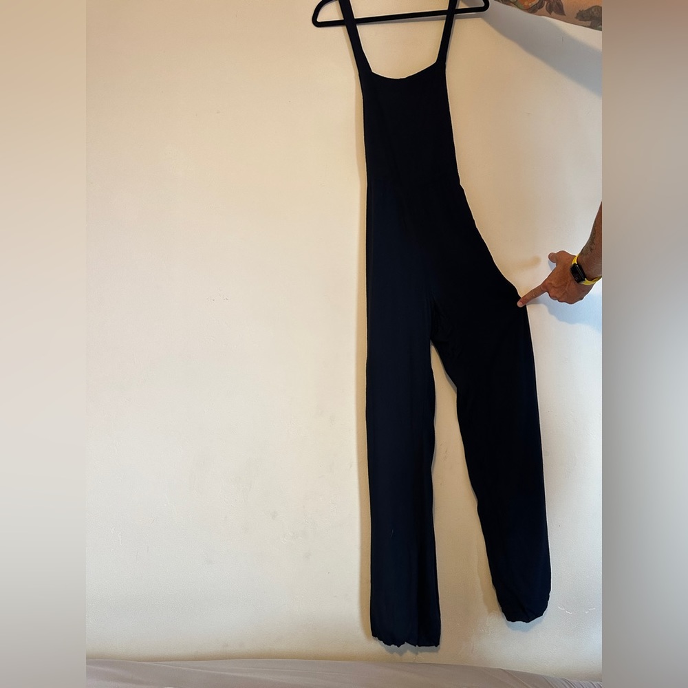 Billabong navy overalls, M